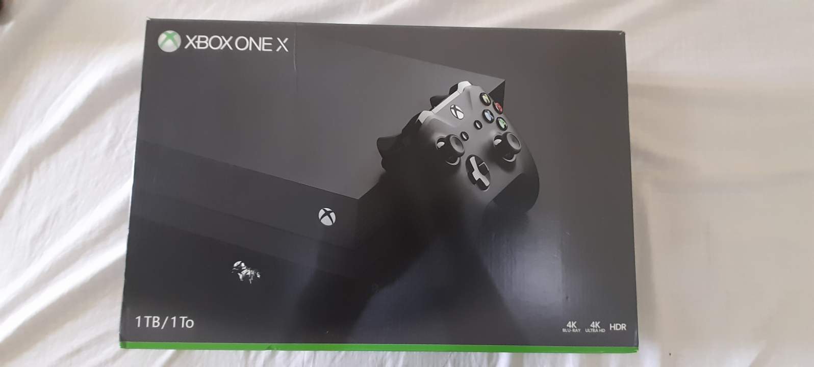 consolas y videojuegos - Xbox one x (El precio no es negociable)