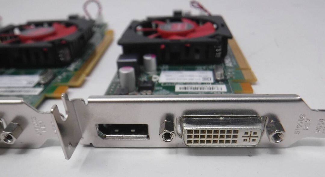 otros electronicos - Tarjeta de video AMD 109-C26457-01 ATI Radeon HD 7470 1GB DDR3  