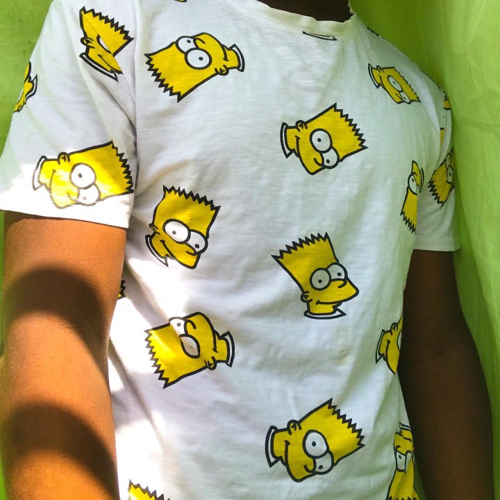 ropa para hombre - T-shirt de Bart Simpson blanco.