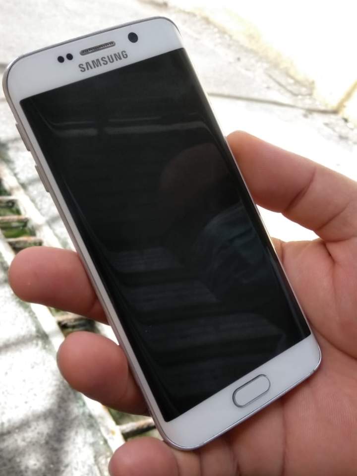 celulares y tabletas - vendo S6 Edge como nuevo
