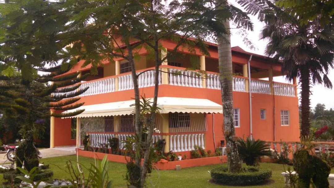 casas vacacionales y villas - Se Vende Villa, en Los Mogotes.