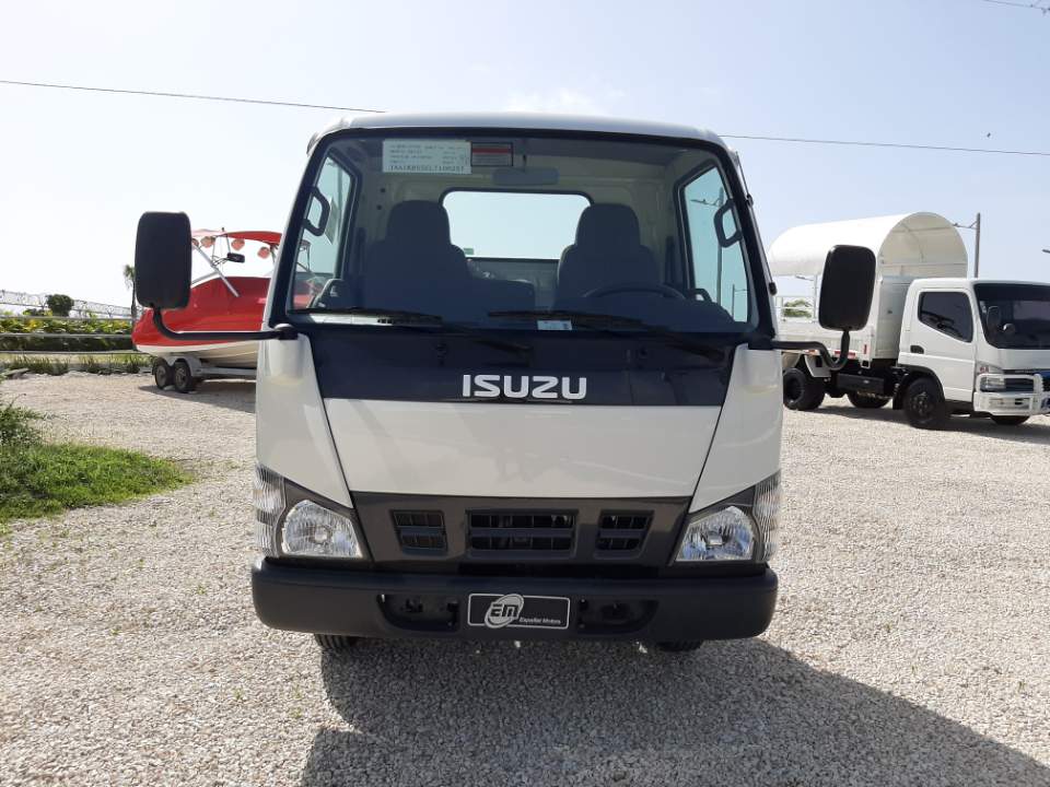 camiones y vehiculos pesados - Isuzu QKR 2020