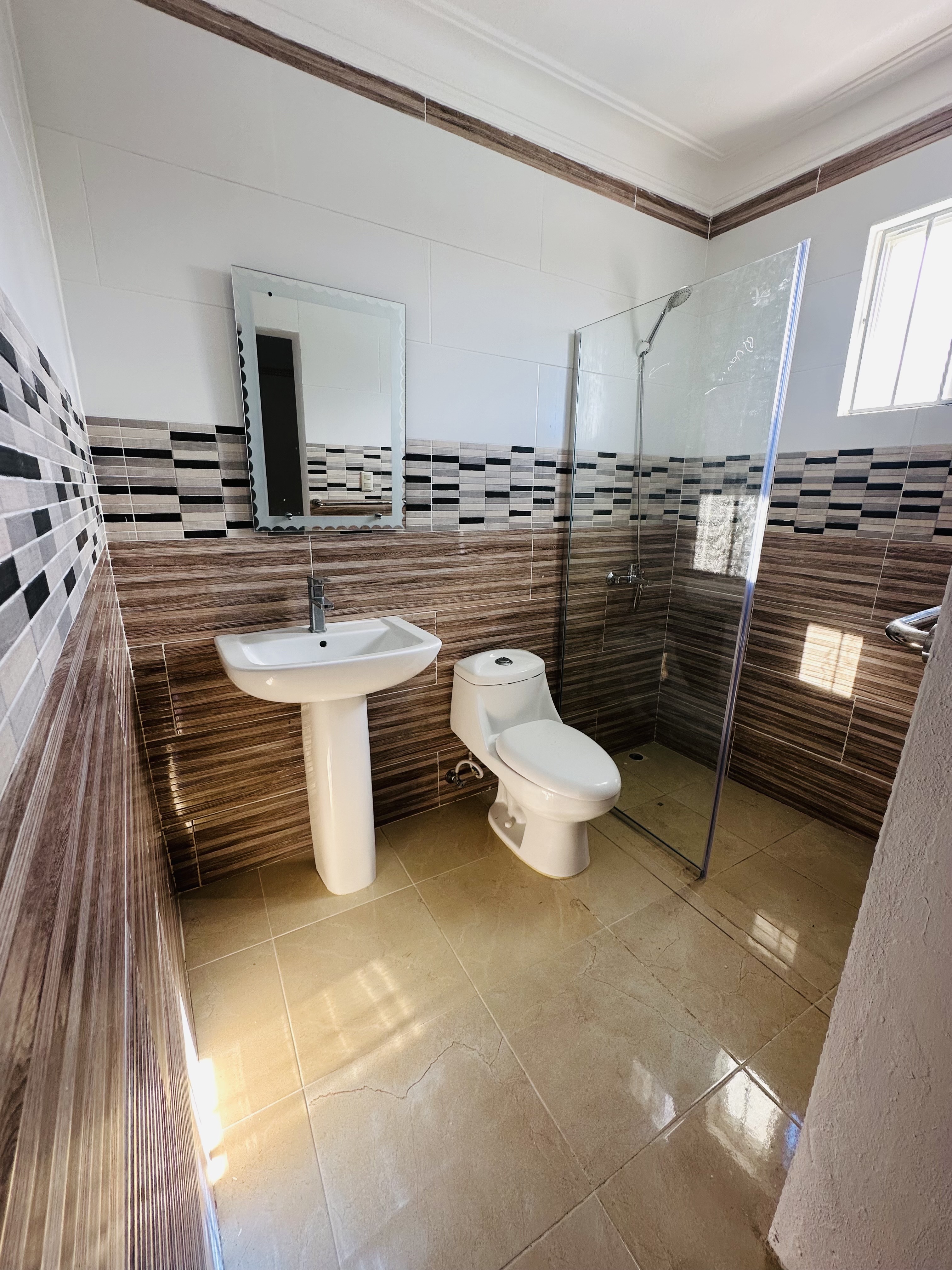 casas - CASA EN VENTA EN SANTIAGO DE LOS CABALLEROS EN OFERTA  8