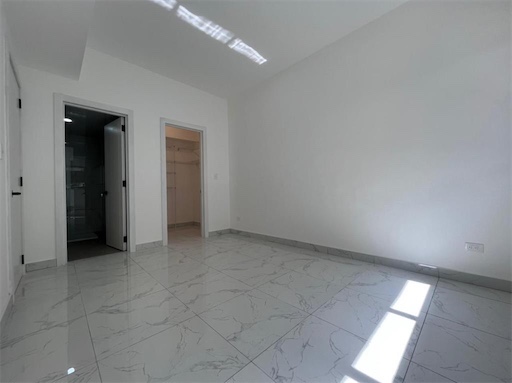 apartamentos - Venta de apartamento en la Evaristo morales Distrito Nacional 2do nivel 5
