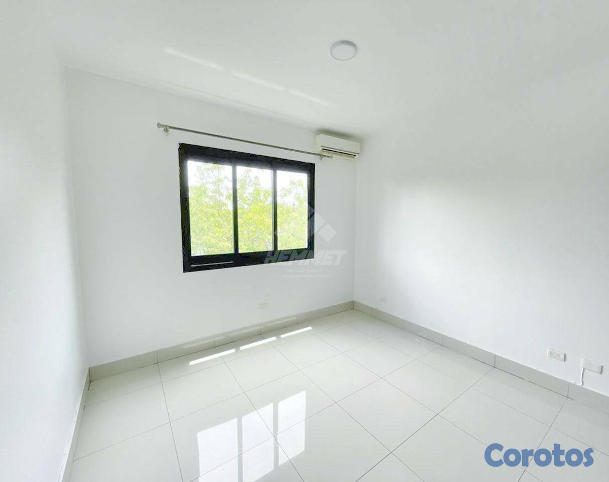 apartamentos - APARTAMENTO TERRAZA PRIVADA Y AREA SOCIAL PROXIMO  8