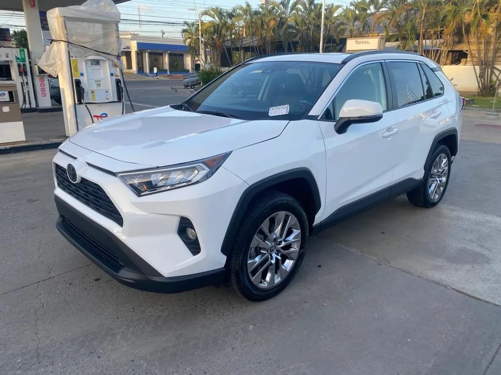 jeepetas y camionetas - Toyota rav4 2020 limited 1