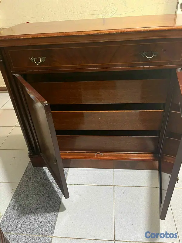 muebles y colchones - CREDENZA EN CAOBA Y ROBLE  2
