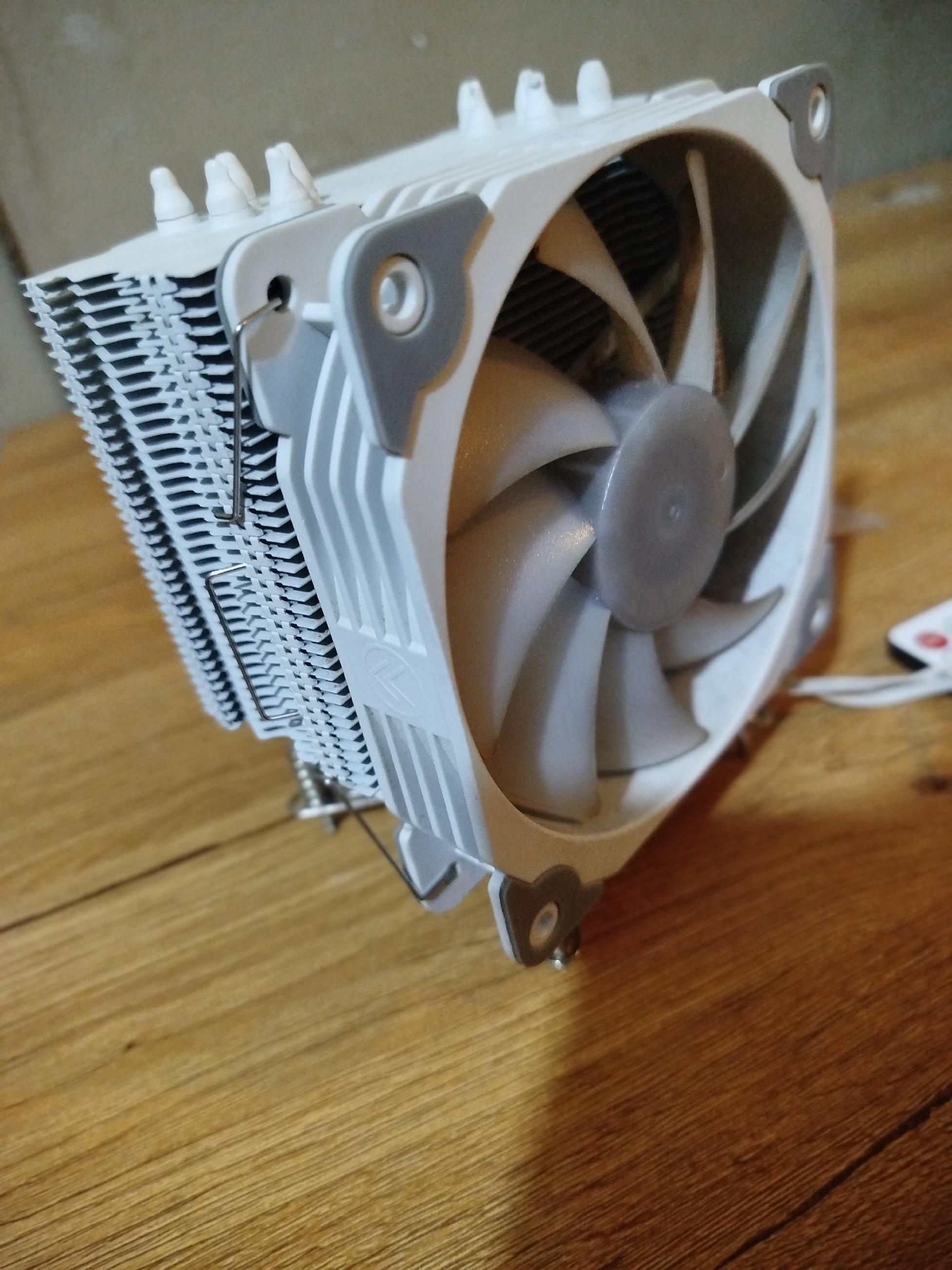 computadoras y laptops - Disipador Veetro compatible con Intel y AMD (negociable) 1