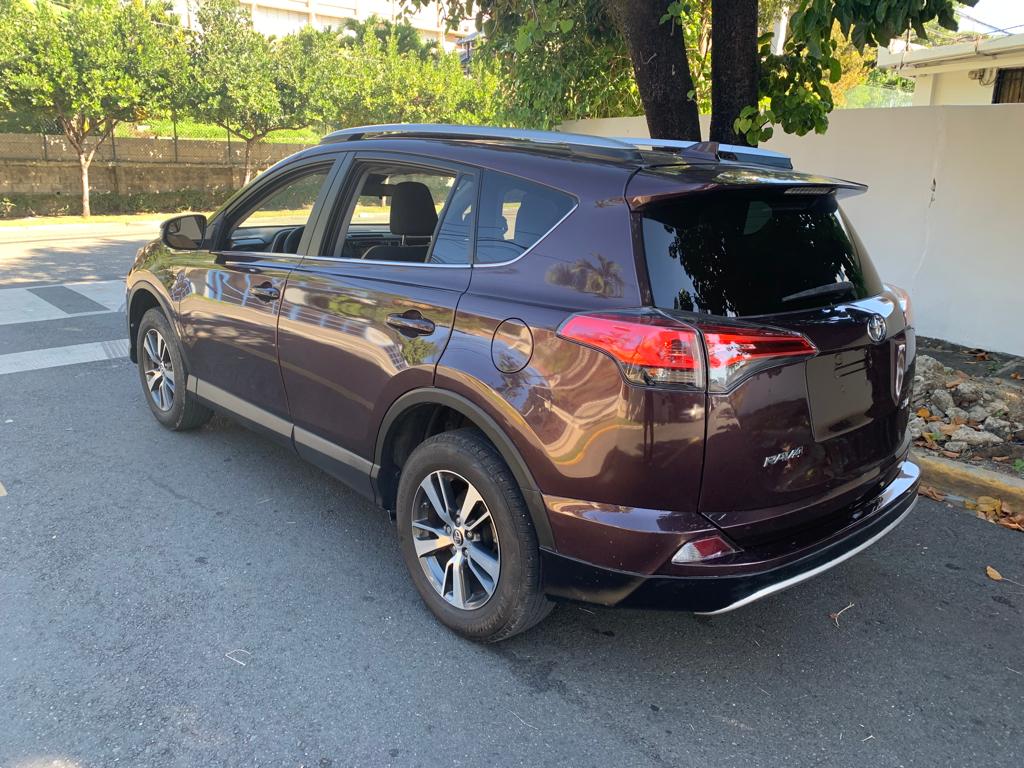 jeepetas y camionetas - Vendo mi Toyota Rav4 2017 XLE 7
