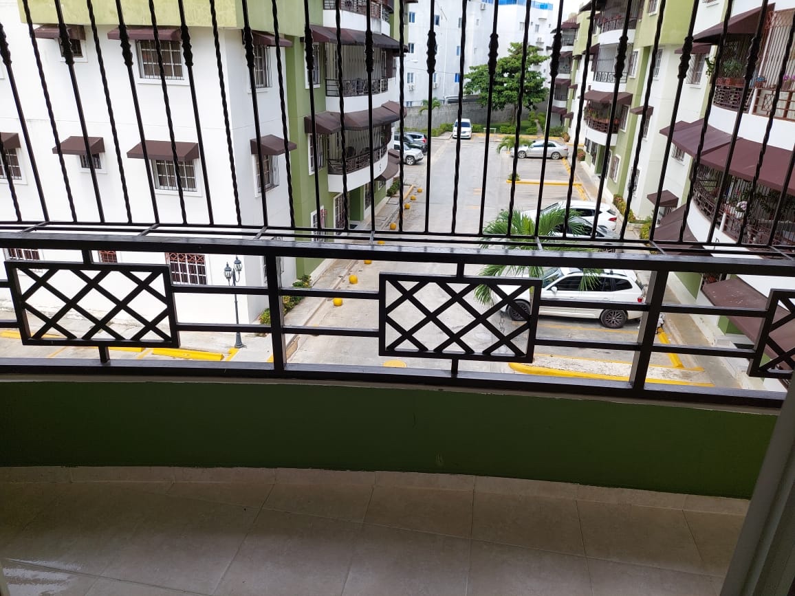 apartamentos - Venta de apartamento en la autopista de san Isidro pradera oriental 3er piso  7