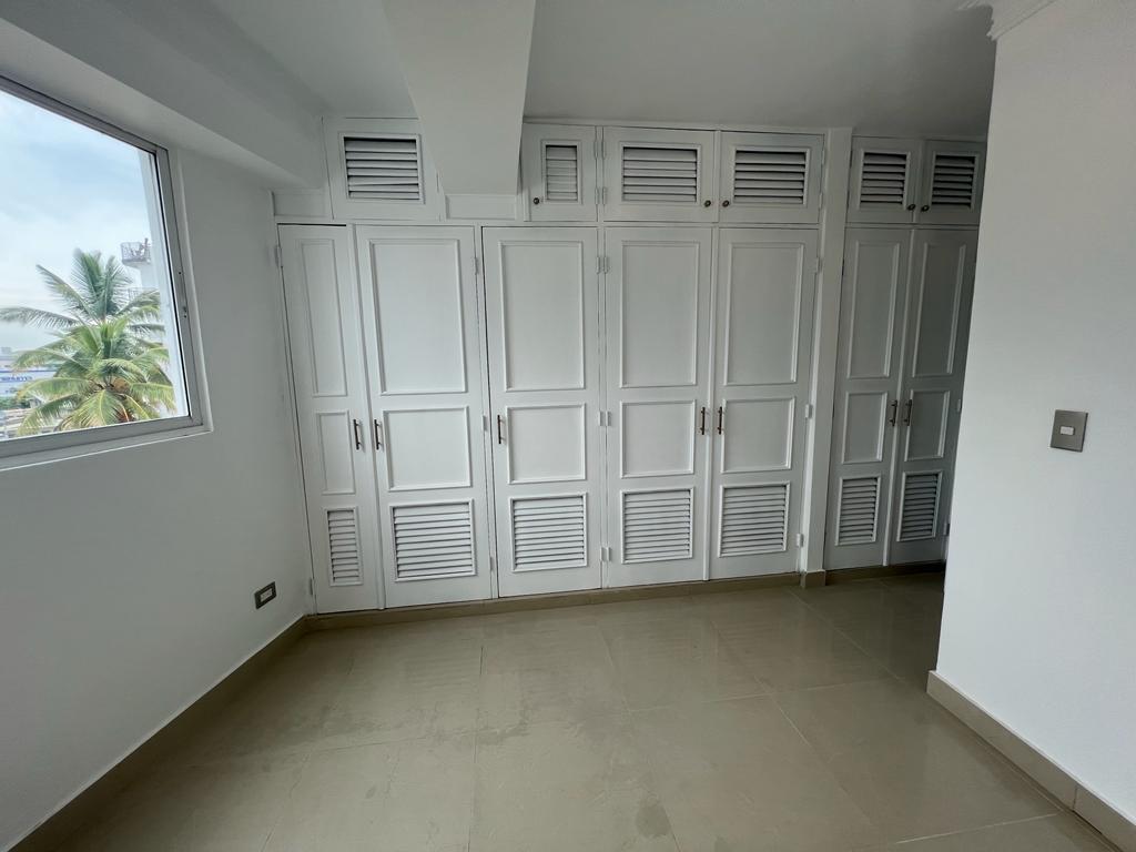 apartamentos - Apartamento en Venta, Sector  renacimiento , Santo Domingo 
 6