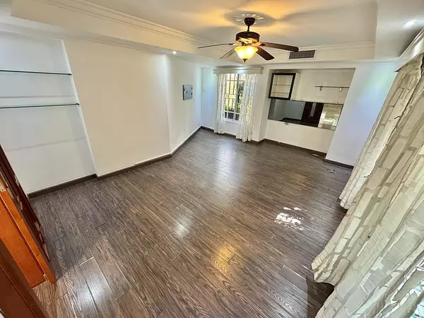 apartamentos - Alquilo casa en Urbanización Real 9