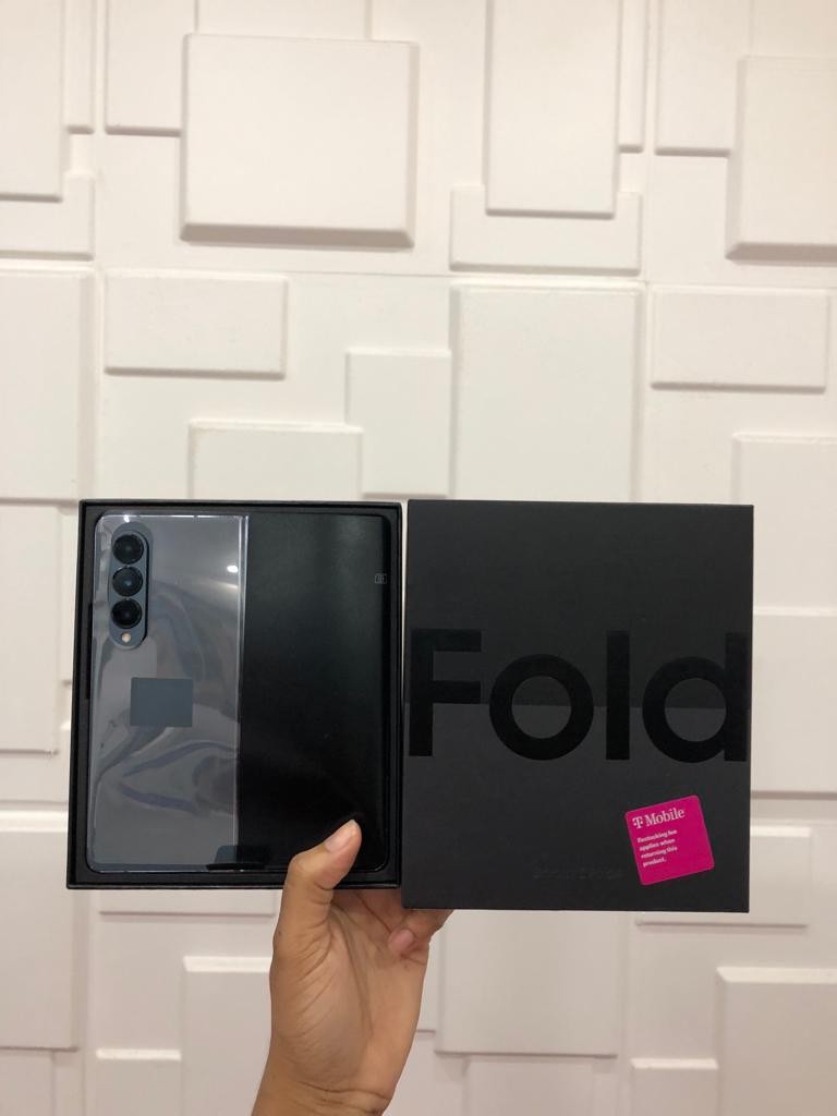 celulares y tabletas - Samsung Galaxy Z Fold 4 256gb Sellado 1