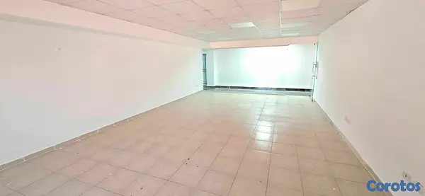 oficinas y locales comerciales - rento local para oficinas en plaza comercial  2
