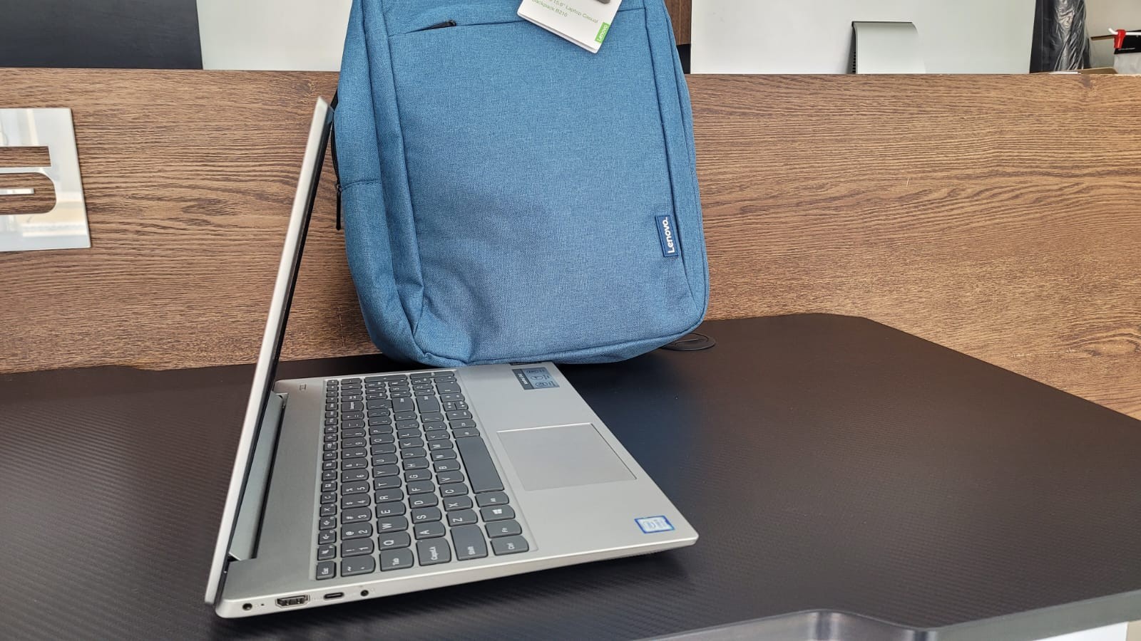 computadoras y laptops - LENOVO IDEAPAD i5 8VA 16 GB / 256 SSD / 15.6 PLG 2