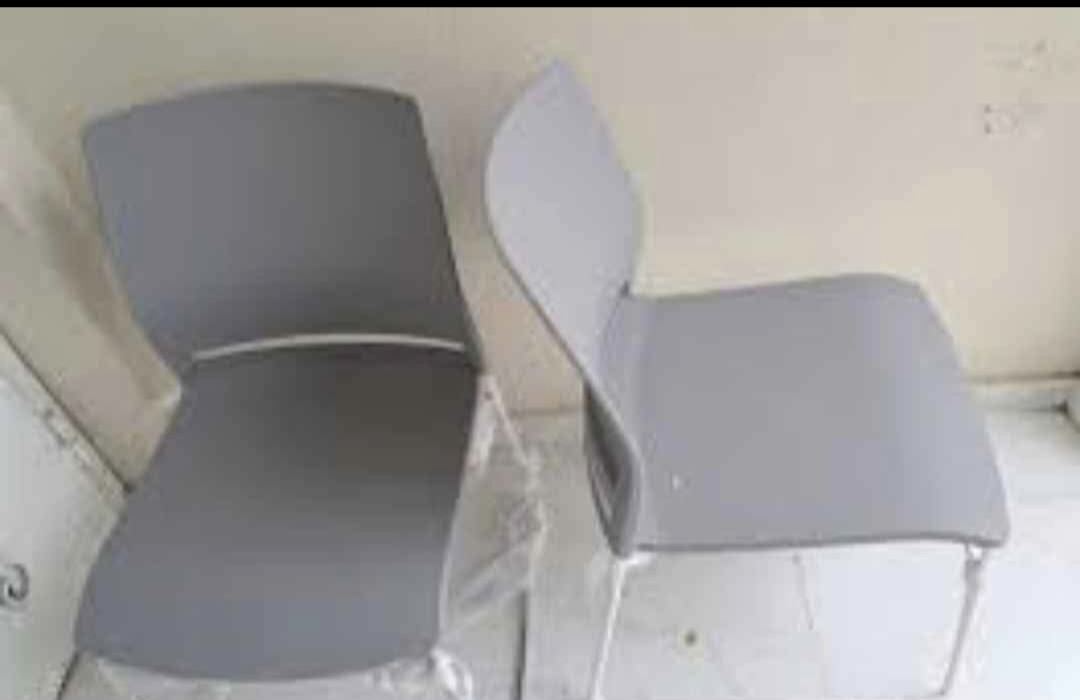 cocina - Varias sillas apilable nueva  2300 cada una 1