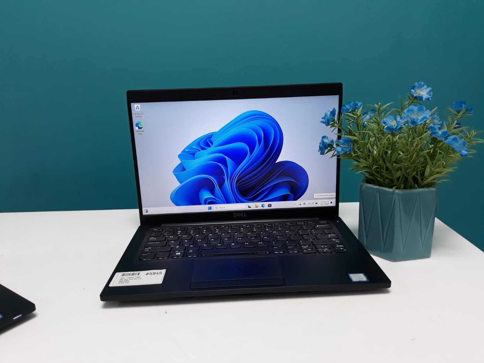 computadoras y laptops - Laptop, Dell Latitude 7390 / 8th Gen, Intel Core i