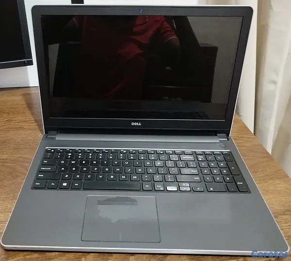 computadoras y laptops - Laptop Dell Inspiron  2