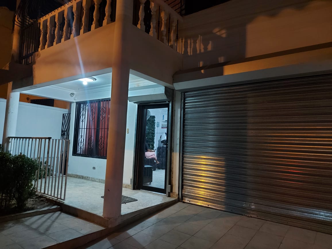 oficinas y locales comerciales - Alquilo oficinas/espacio comercial 1