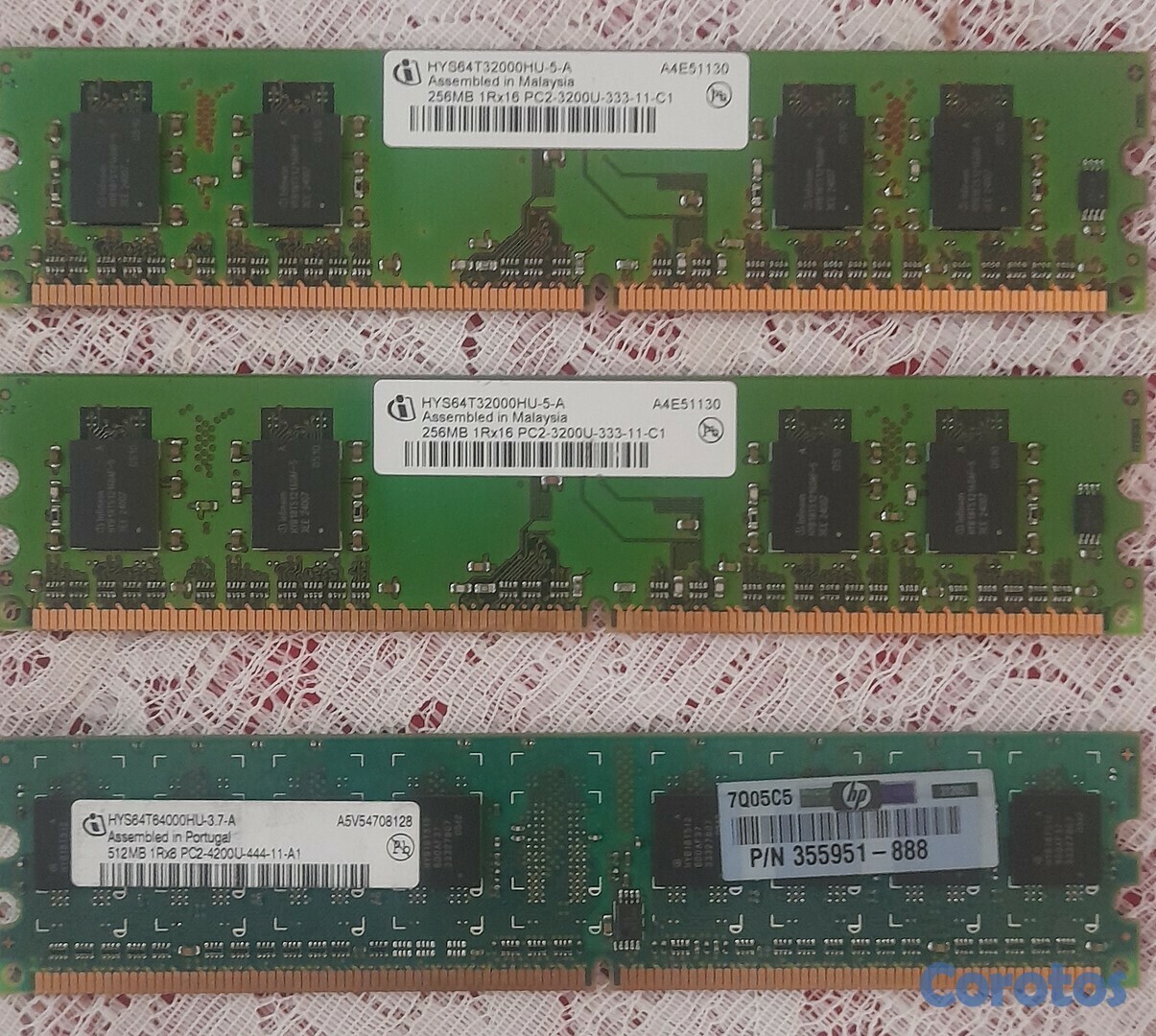 computadoras y laptops - Tres (3) Memorias RAM Infineon DDR2 256 MB/512 MB 3