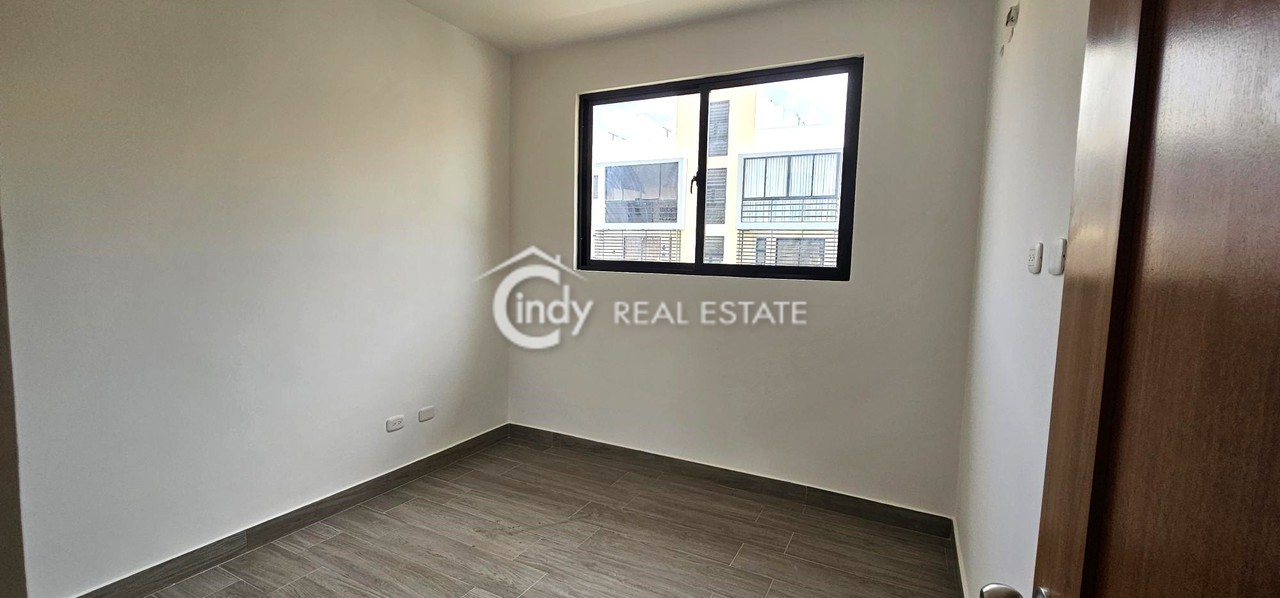 apartamentos - Apartamentos 100 M2, 3 Habitaciones, Un Parqueo 9