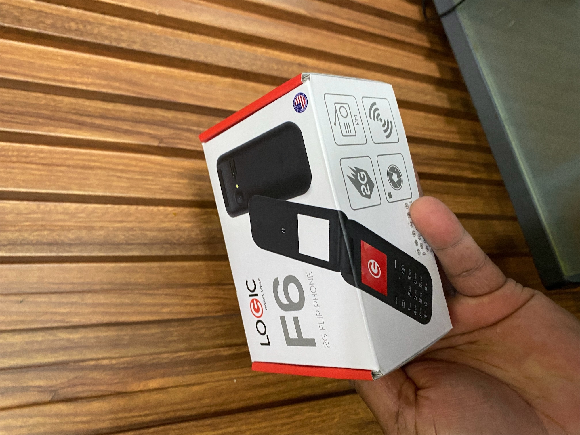 celulares y tabletas - LOGIC FC maquito con tapa  1