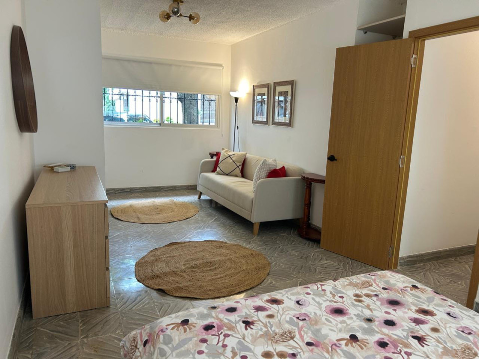 apartamentos - Apartamento en Alquiler Amueblado en GAZCUE 4