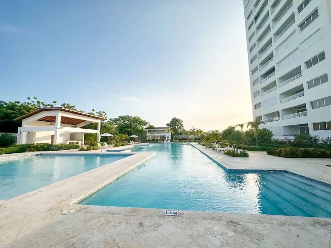 apartamentos - En venta apartamento ubicado en Juan Dolio Coral Cliffs
2 hab
US$190,000 2