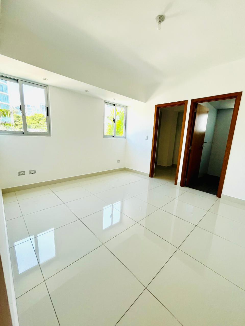 apartamentos - Alquilo apartamento con Línea Blanca en Piantini  4
