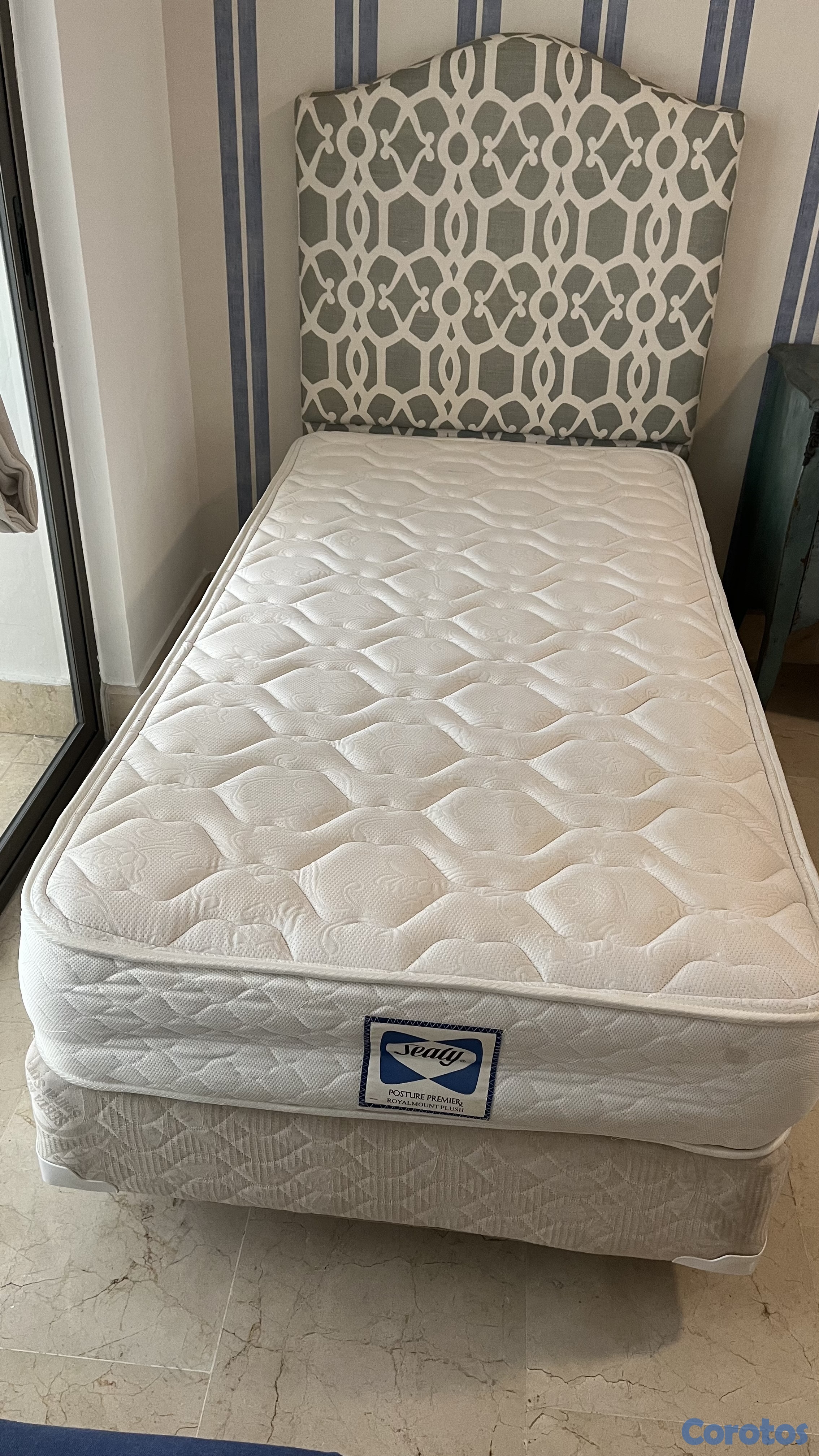 muebles y colchones - 2 camas twin con espaldar entelado 1