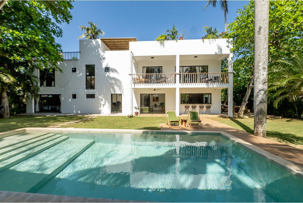 casas vacacionales y villas - VENTA DE VILLA AMUEBLADA CERCA DE LA PLAYA EN LAS TERRENAS