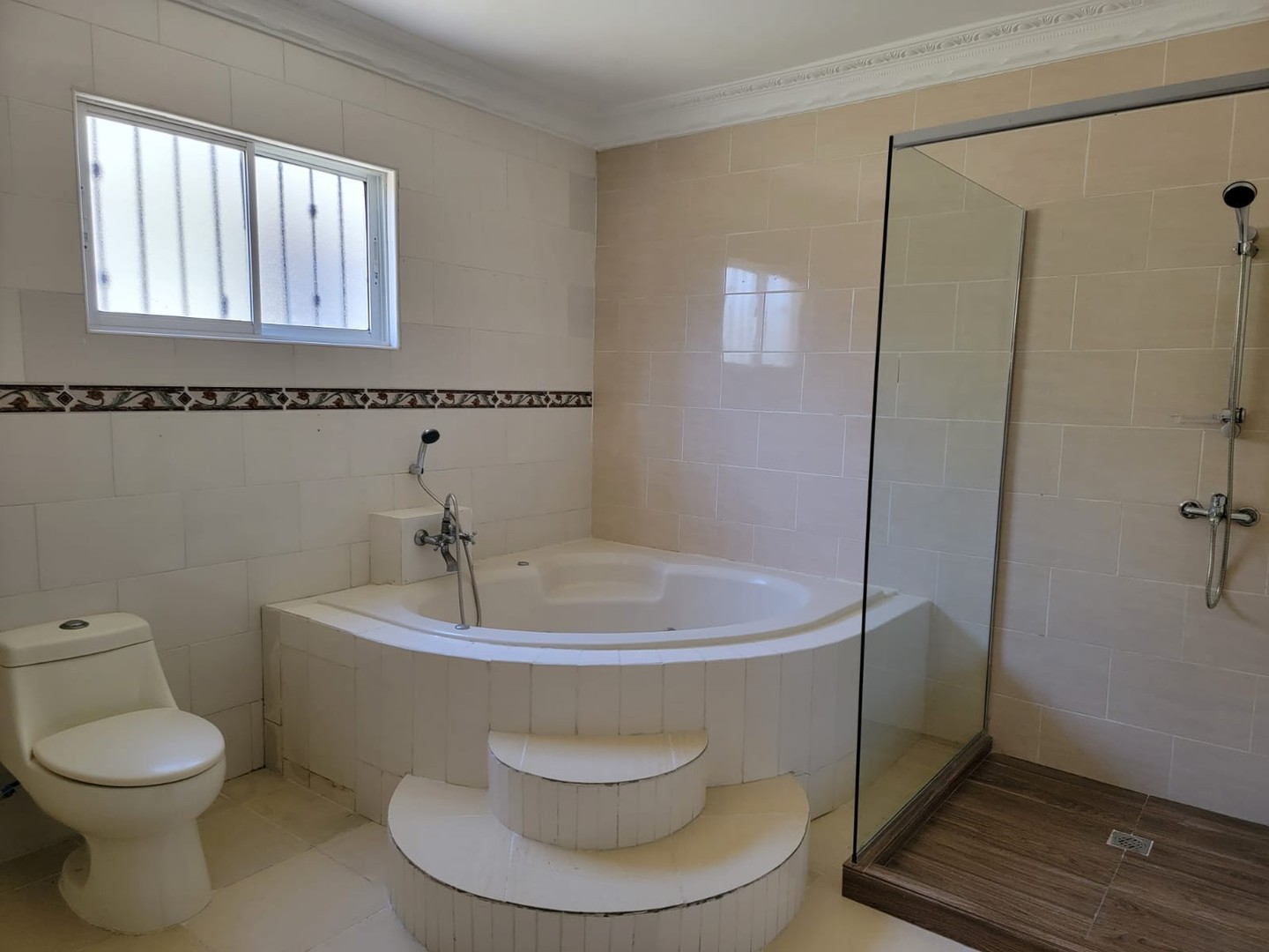 casas - Se Vende Residencia de 2 Niveles en Villa Maria  5