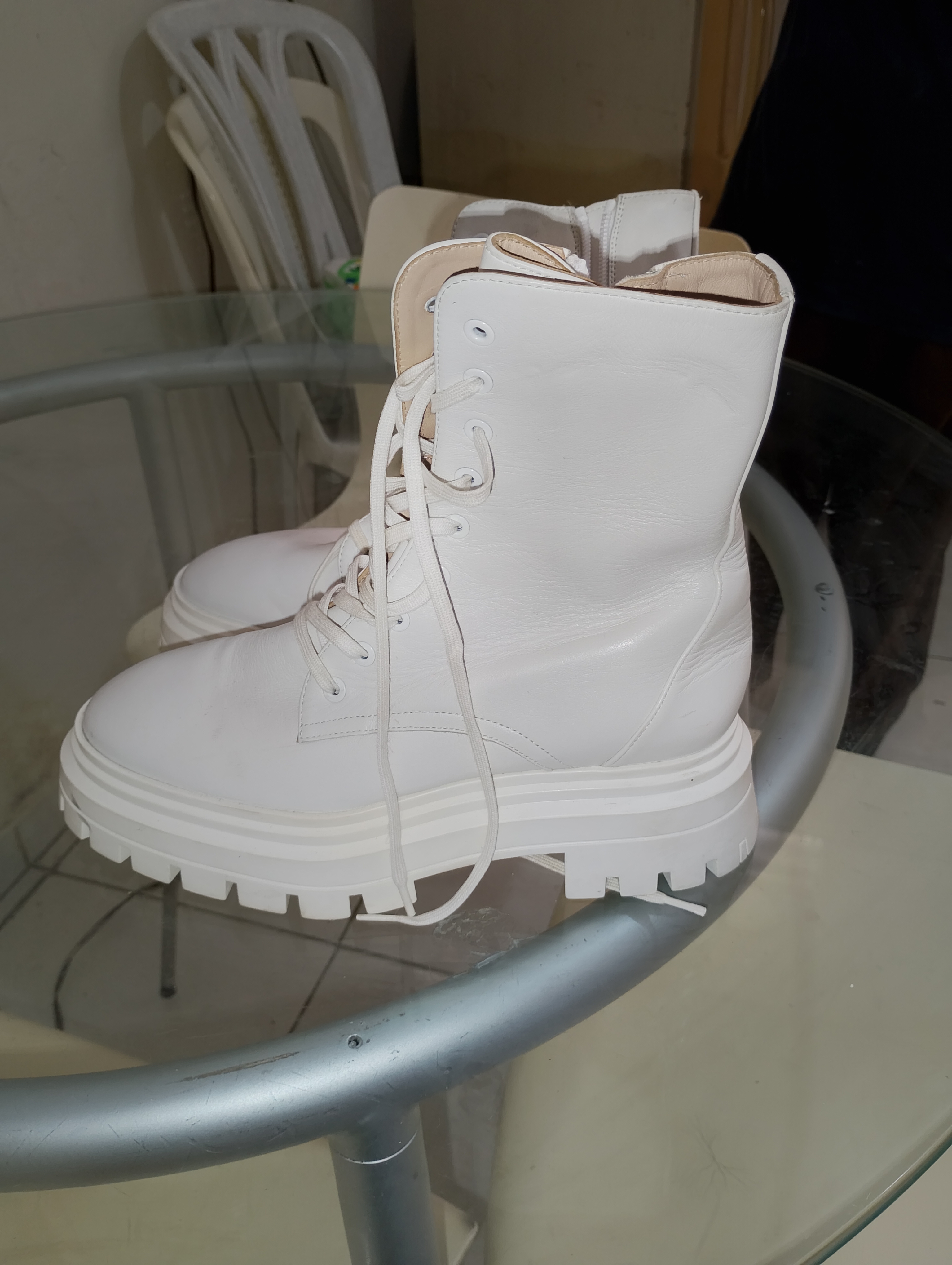 zapatos para mujer - botas blancas size 7B Stuart weitzman 4