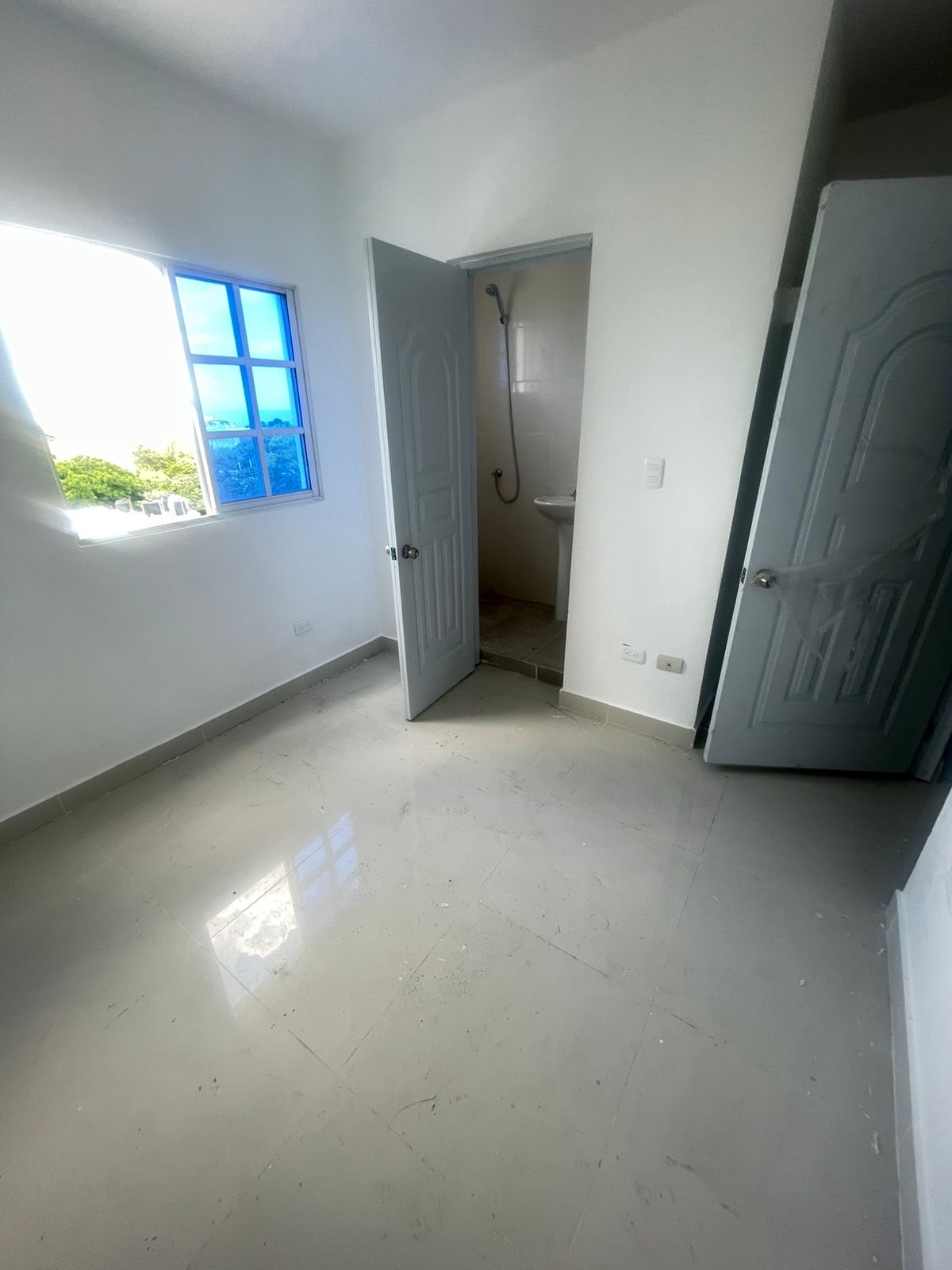 apartamentos - apartaestudio 1 habitación sector 30 de mayo sexto piso parte alante  7