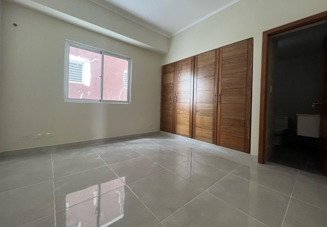 apartamentos - 🔵Apartamento en evaristo morales 2do piso con terraza 
 1