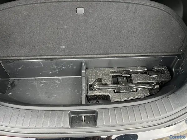 jeepetas y camionetas - Hyundai Santa Fe 2022 SEL 10