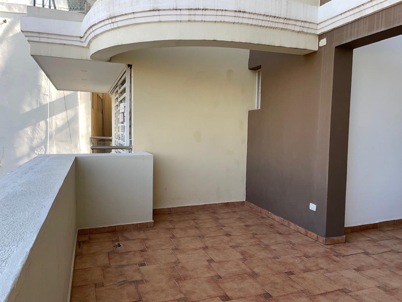 apartamentos - Apartamento en Alquiler 225 Mts2 en La Rosaleda  1