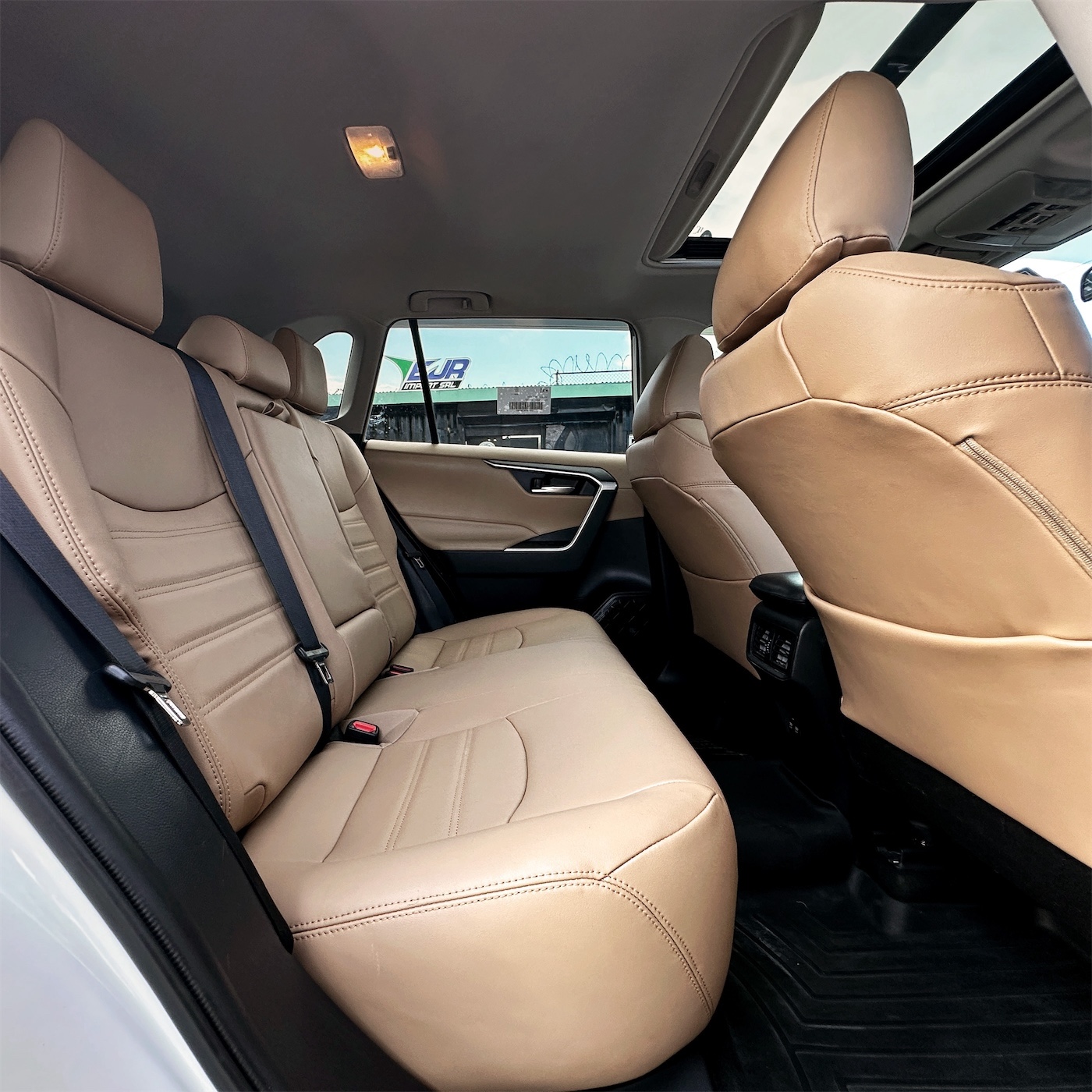 jeepetas y camionetas - TOTOTA RAV4 XLE 2020 Clean Carfax 5