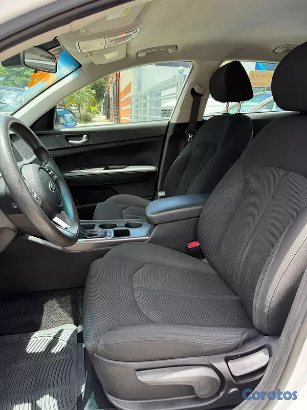 carros - Kia Optima LX 2020 4