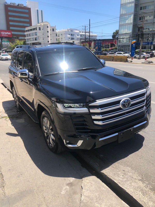 jeepetas y camionetas - Toyota land cruiser 2022 impecable full