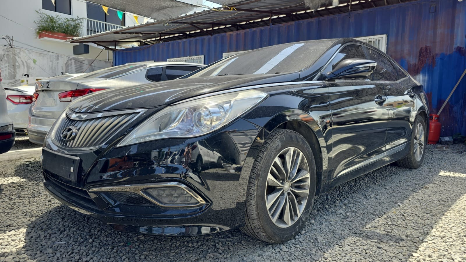 carros - GRANDEUR 2017 NEGRO
DESDE: RD$ 680,100.00