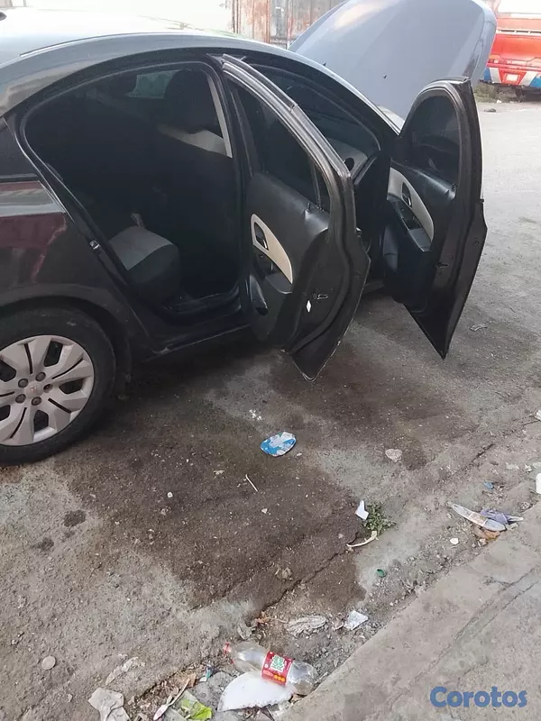 carros - Carro Chevrolet Cruze LS Negro 11