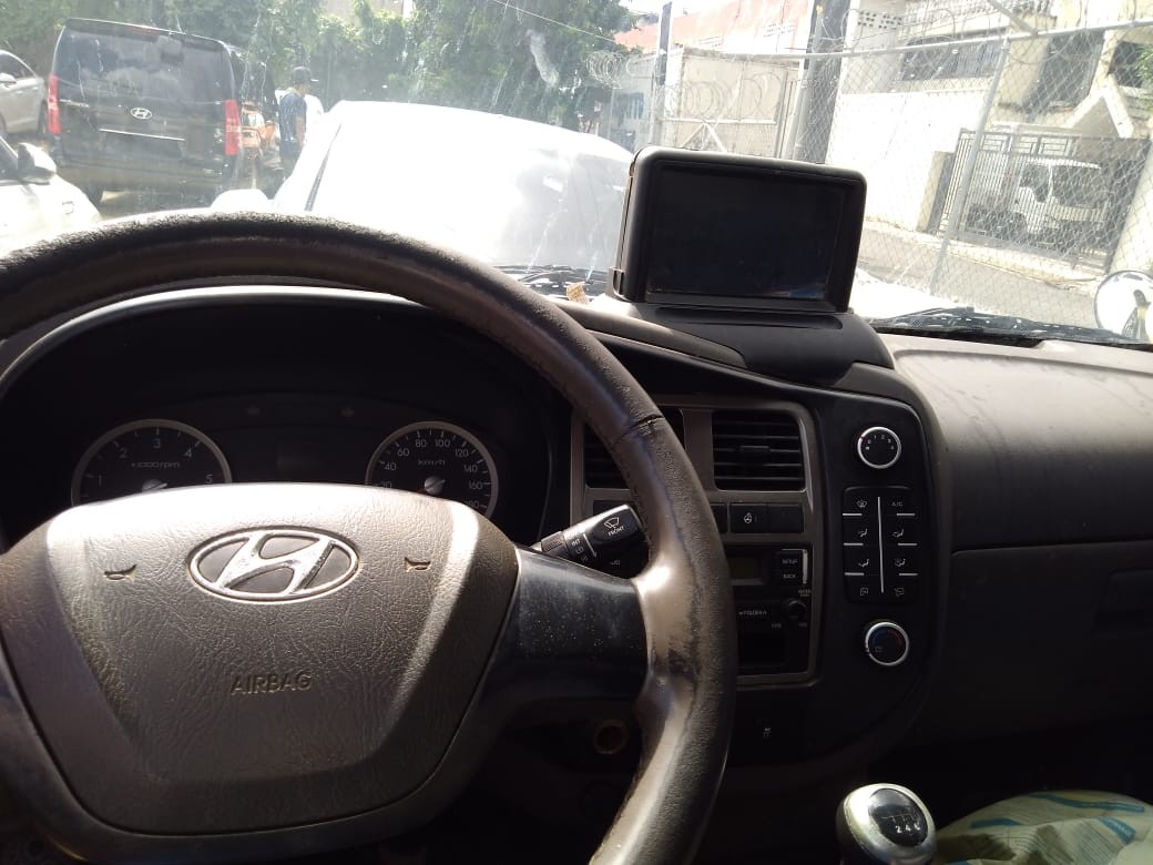 camiones y vehiculos pesados - HYUNDAI PORTER 2017 BLANCO 3