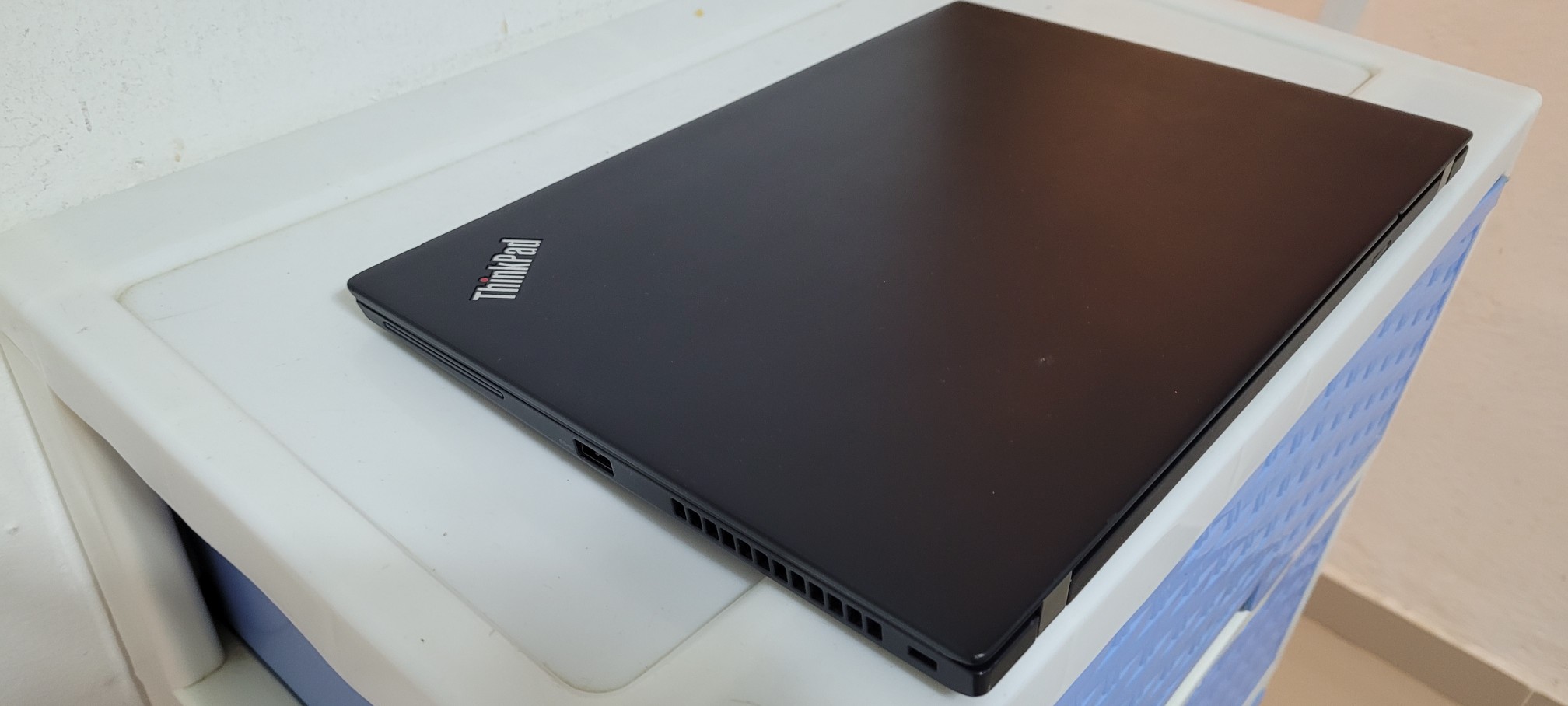 computadoras y laptops - Lenovo T470 14 Pulg Core i7 7ma Ram 8gb ddr4 Disco 256gb SSD full 2