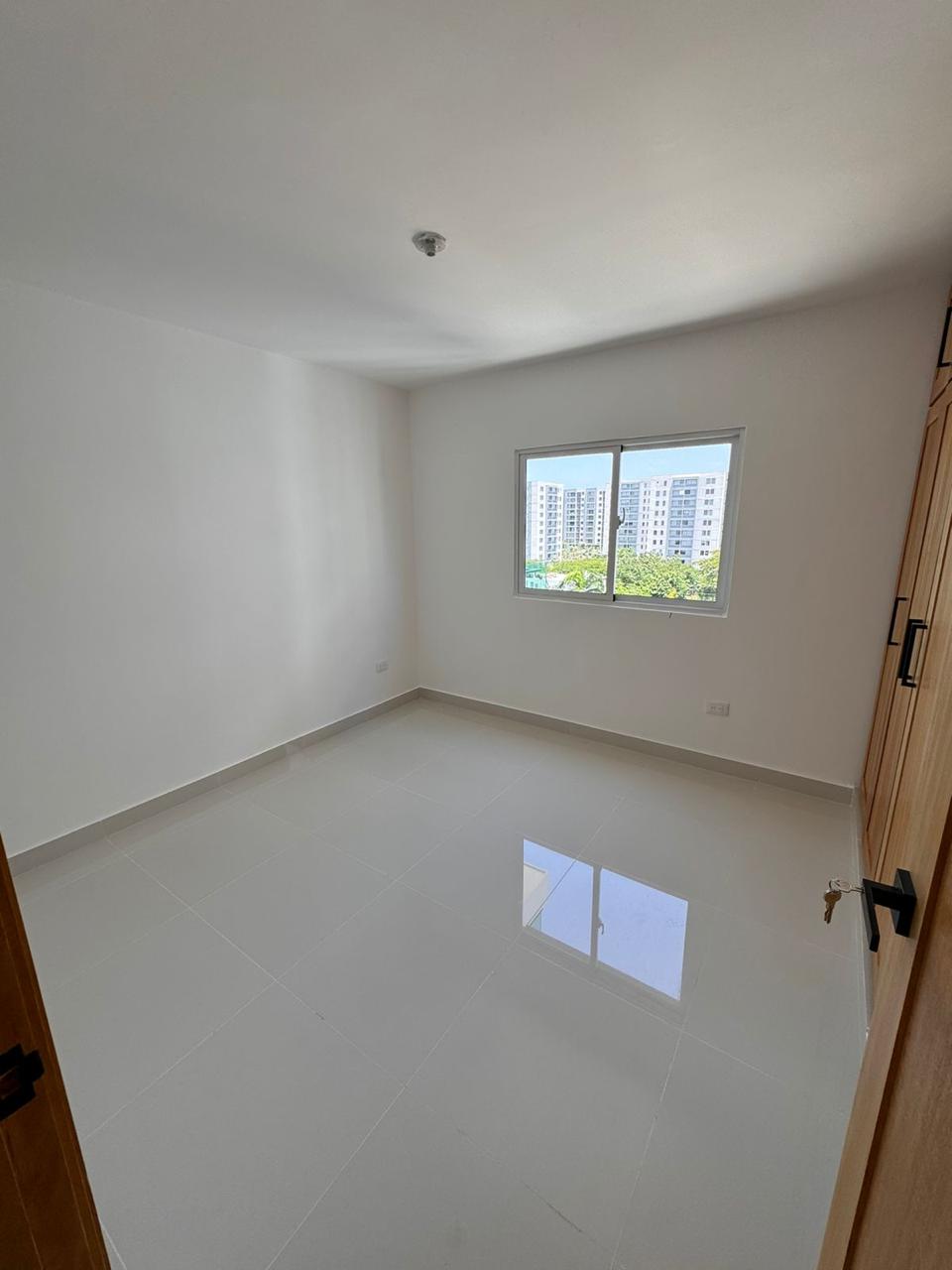 apartamentos - Apartamento 8vo Nivel en Ave. Hispanoamericana  3