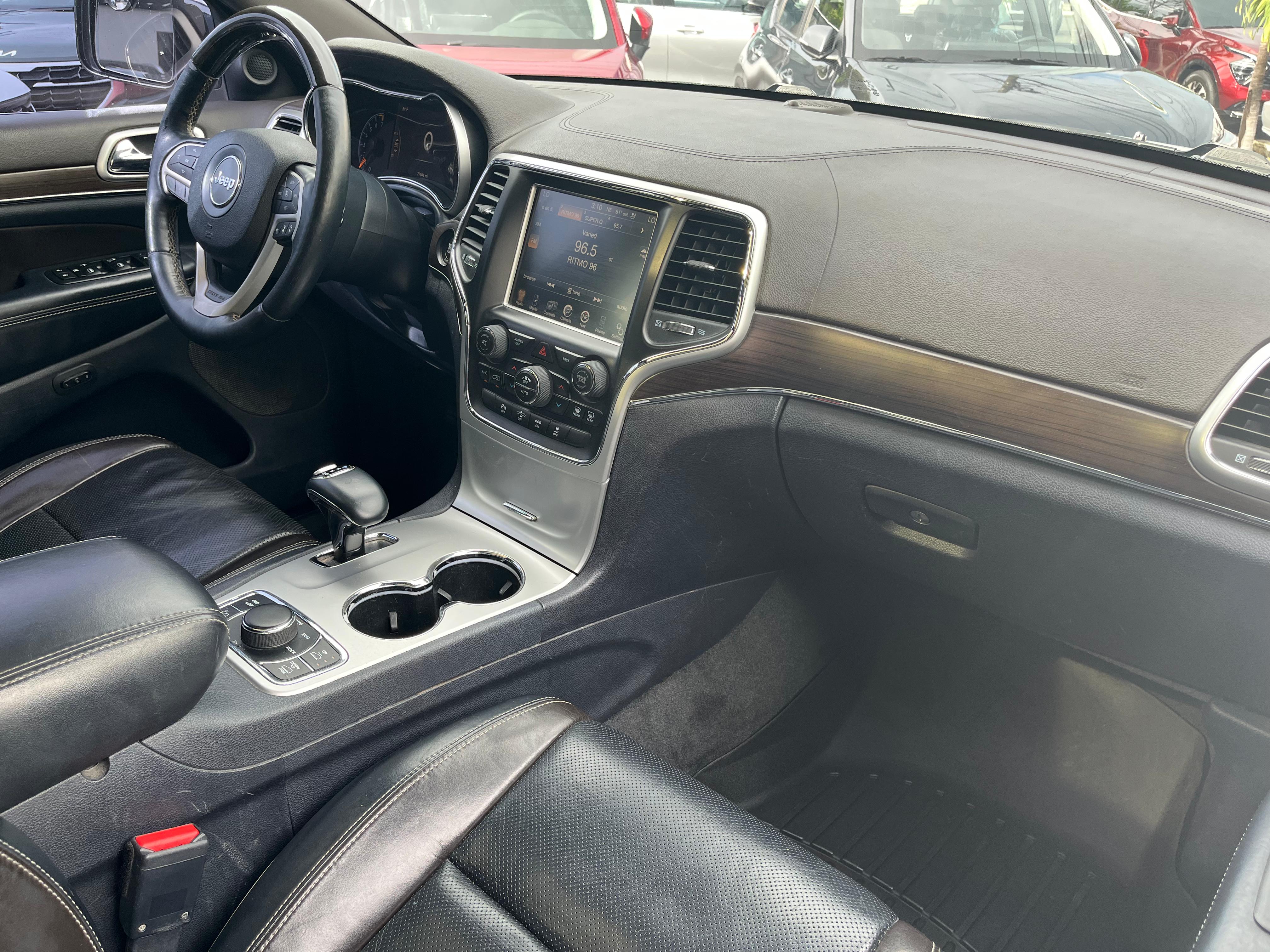 jeepetas y camionetas - JEEP GRAND CHEROKEE OVERLAND 2015 6
