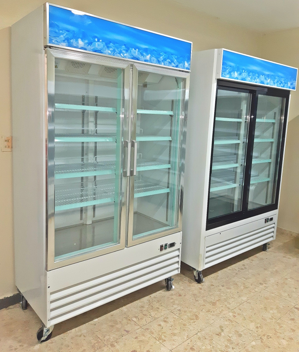 Freezer exibidor de puertas deslizantes de bajo consumo y gran eficiencia 1