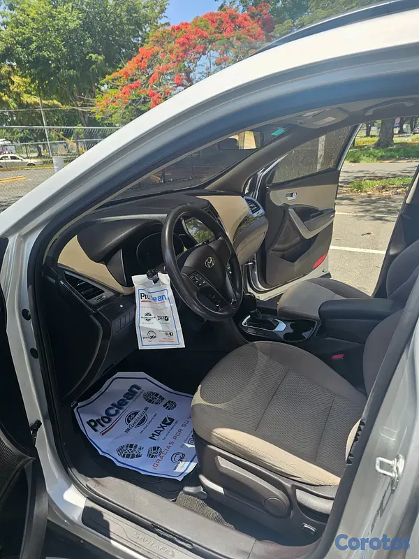 jeepetas y camionetas - HYUNDAI SANTA FE 2016 10