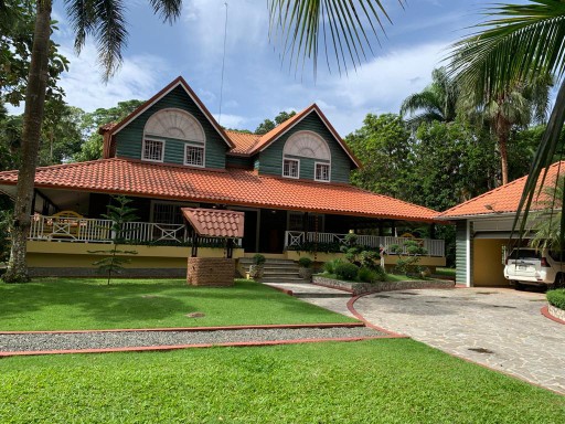 casas vacacionales y villas - Vendemos Espectacular Villa en Bonao