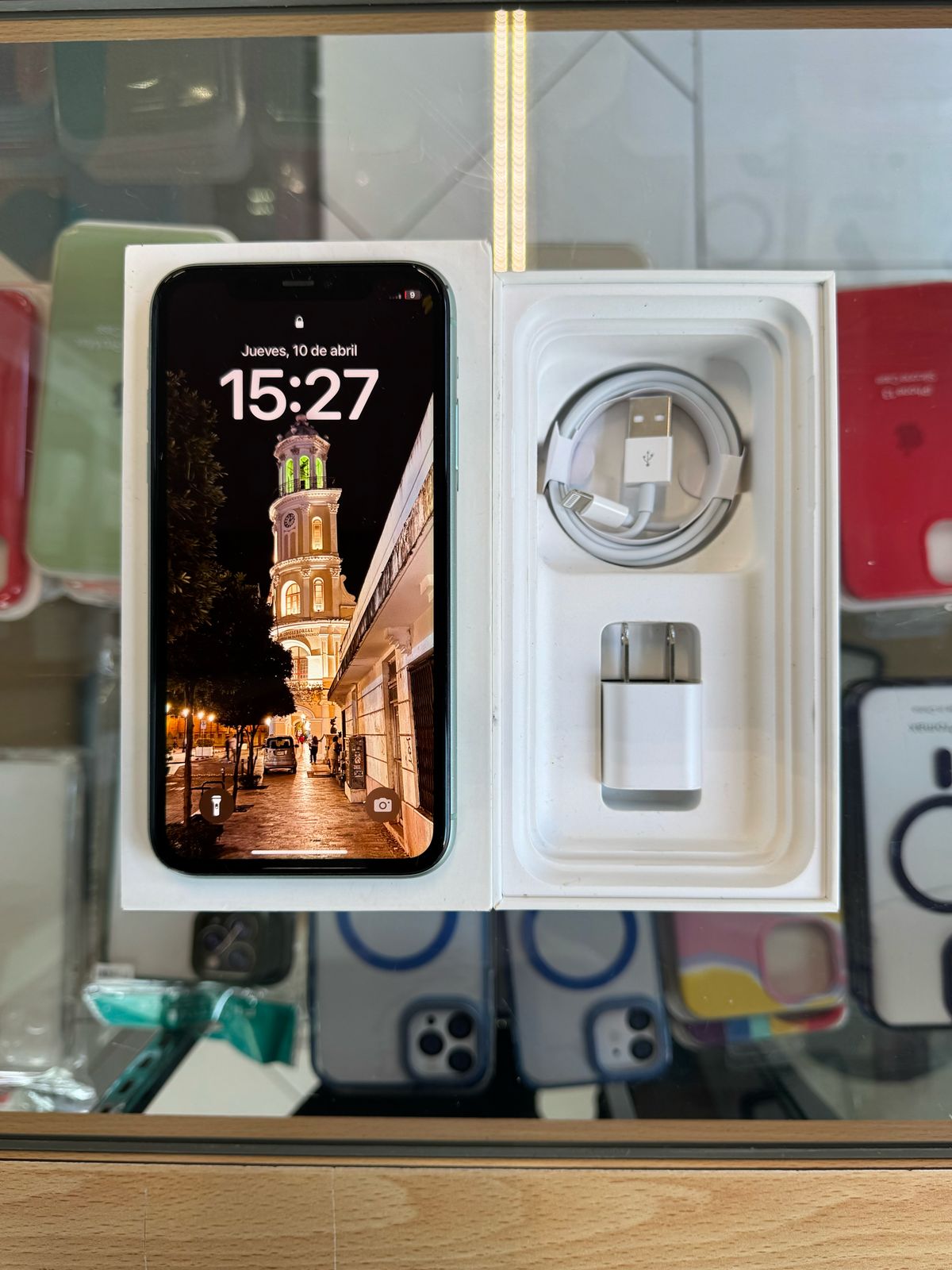 celulares y tabletas - Iphone 11 verde 256 GB Desbloqueado. 1